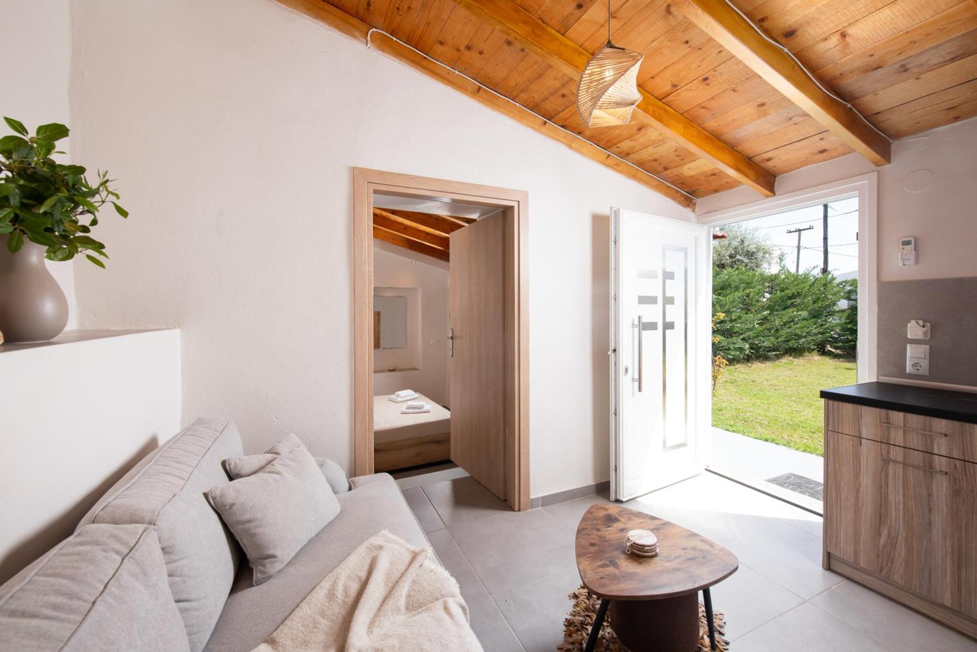 Kentrikon Rooms III & Mint House Лименария Екстериор снимка
